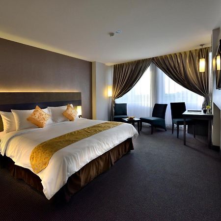 Tjokro Hotel Pekanbaru Luaran gambar
