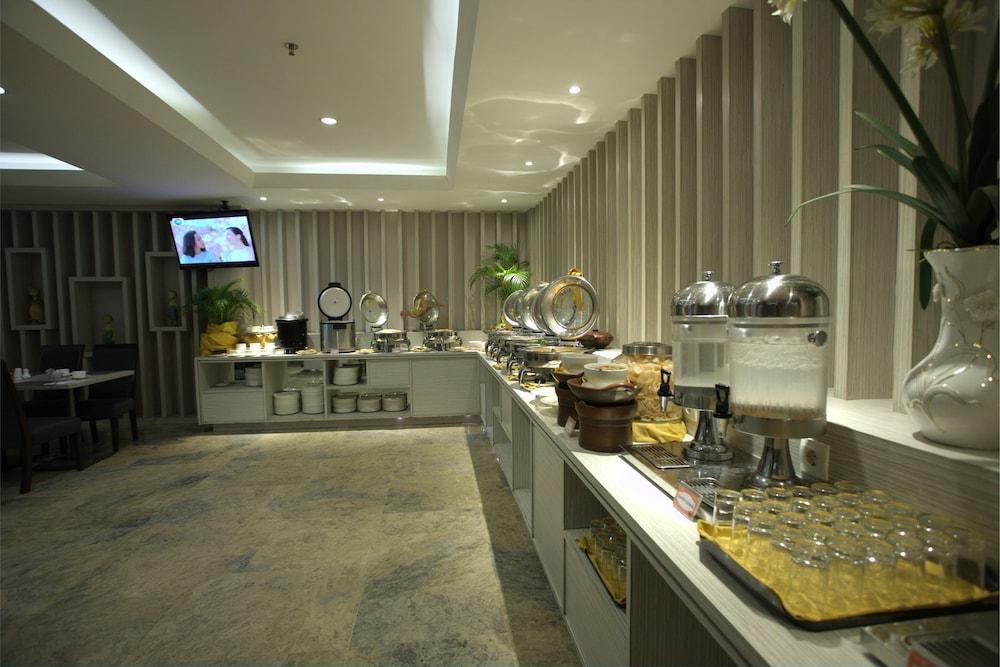 Tjokro Hotel Pekanbaru Luaran gambar