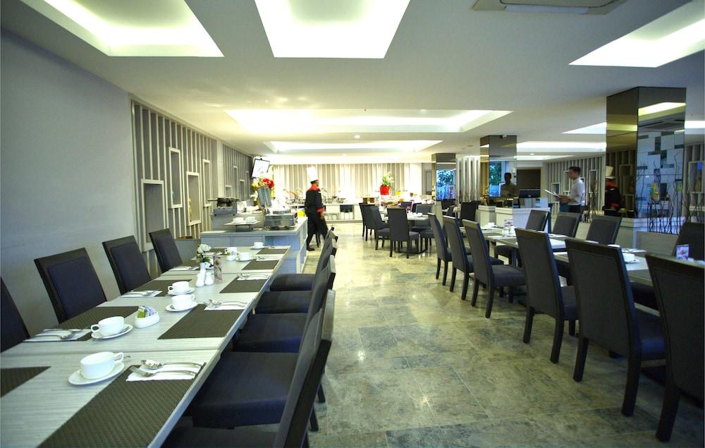 Tjokro Hotel Pekanbaru Luaran gambar