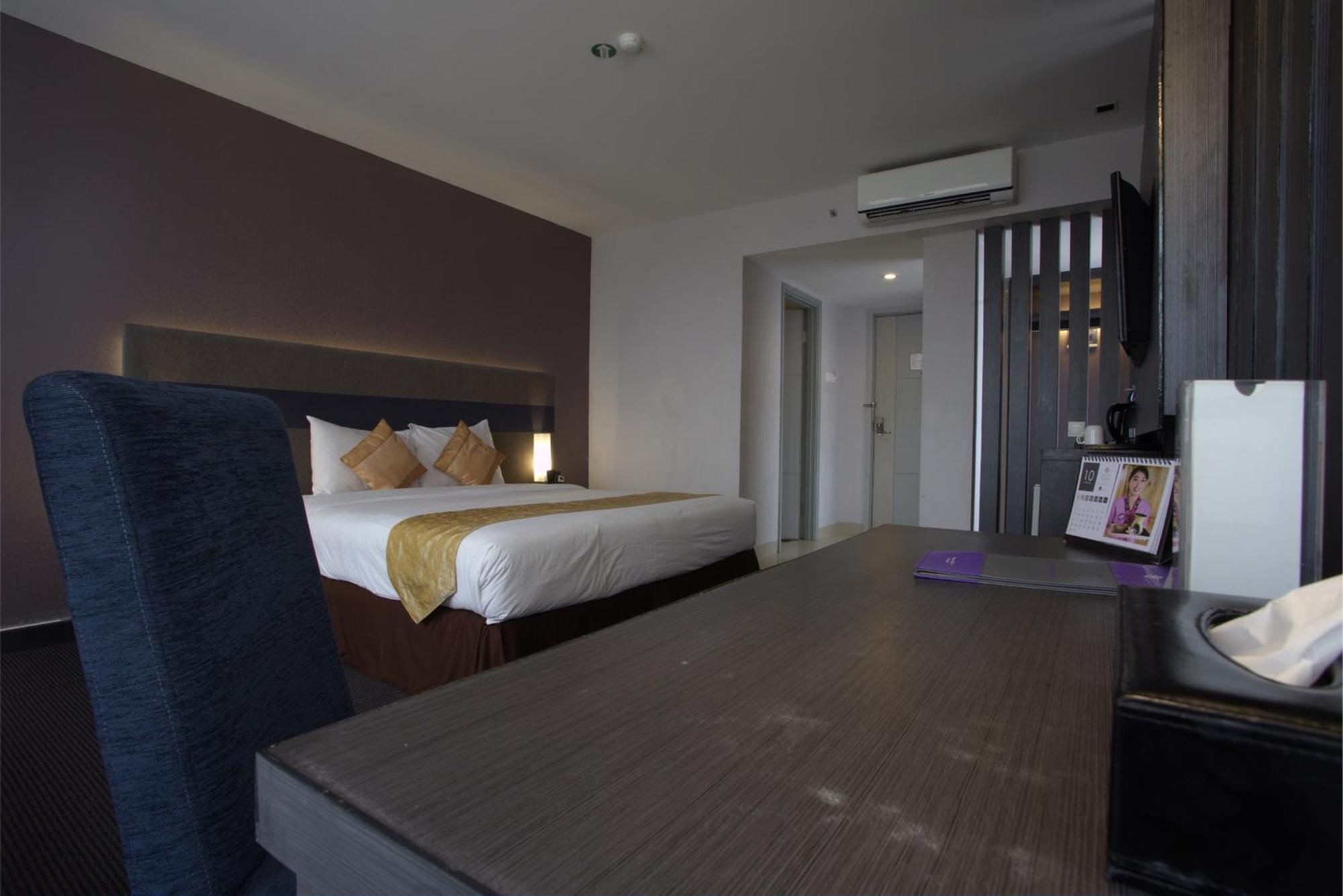 Tjokro Hotel Pekanbaru Bilik gambar