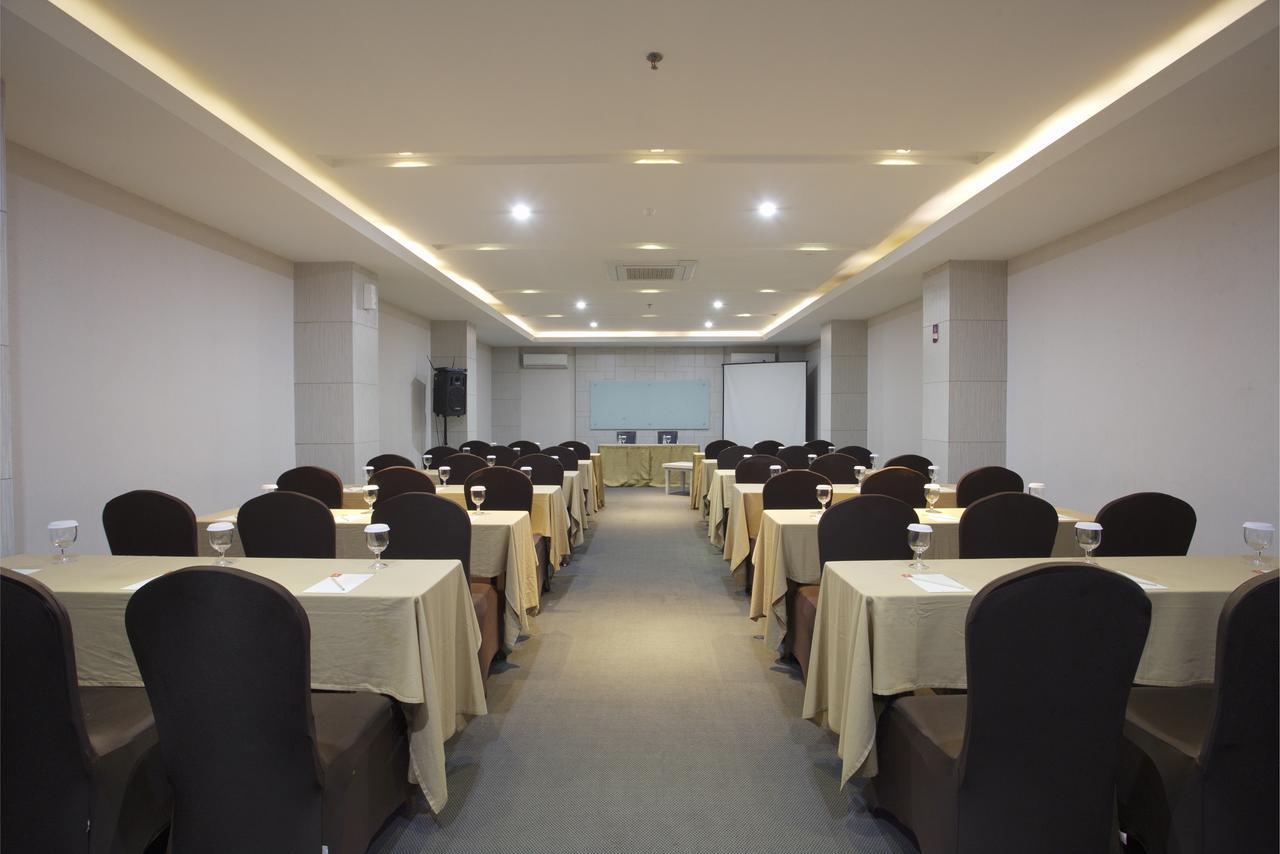 Tjokro Hotel Pekanbaru Luaran gambar