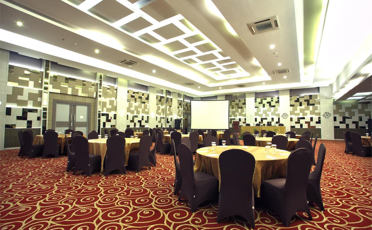 Tjokro Hotel Pekanbaru Luaran gambar