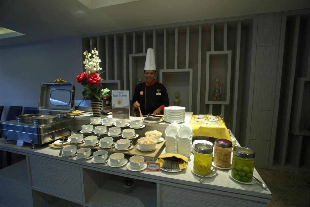 Tjokro Hotel Pekanbaru Bilik gambar